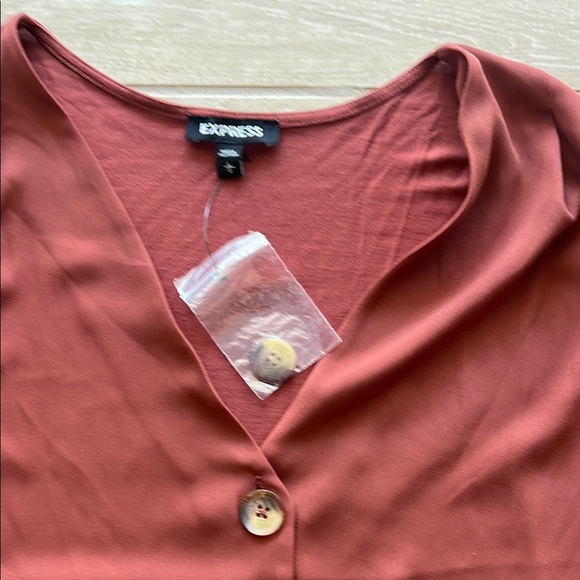 Express Women's Button-Up Top - Picture 3 of 3